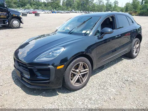 2025 Porsche Macan T VIN WP1AA2A50SLB09646 фото 2