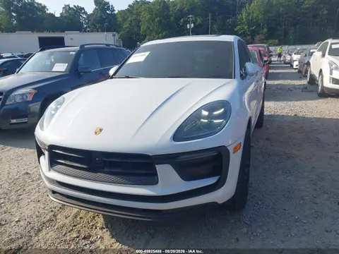 2025 Porsche Macan T VIN WP1AA2A59SLB15526 фото 2