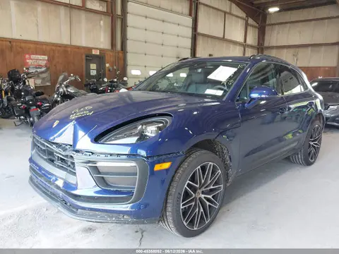 2026 Porsche Macan T VIN WP1AA2A54TLB07190 фото 2
