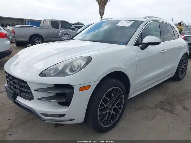 WP1AF2A54FLB93915 — 2015 Porsche Macan Turbo, фото 2 с аукциона IAAI 14.10.2026, Правый бок