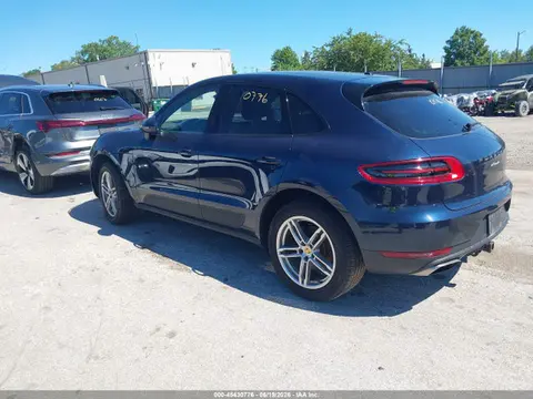 2017 Porsche Macan VIN WP1AA2A52HLB02979 фото 3