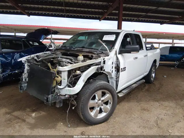 1C6RR6GT7HS752074 — 2017 RAM 1500 Big Horn 4X2 6'4 Box, фото 2 с аукциона IAAI 13.10.2026, Передняя часть