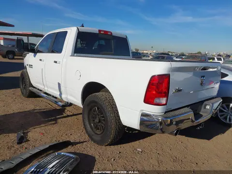 2018 RAM 1500 Big Horn 4x4 6'4 Box VIN 1C6RR7GTXJS198458 фото 3