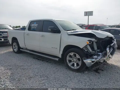 1C6RREMT8KN891117 — 2019 RAM 1500 Big Horn/Lone Star 4X2 6'4 Box, Передняя часть (Front End), фото до ремонта