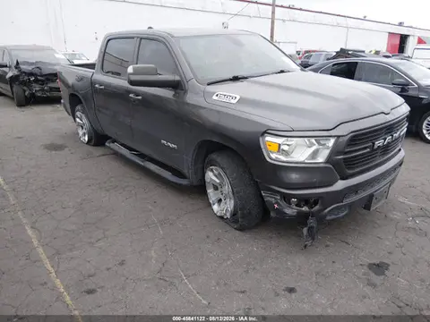 1C6SRFFTXKN637915 — 2019 RAM 1500 Big Horn/Lone Star 4X4 5'7 Box, Передняя часть (Front End), фото до ремонта