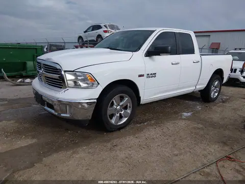 2015 RAM 1500 Big Horn VIN 1C6RR6GT0FS750633 фото 2