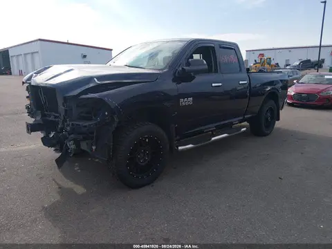 2015 RAM 1500 Big Horn VIN 1C6RR7GT3FS764015 фото 2