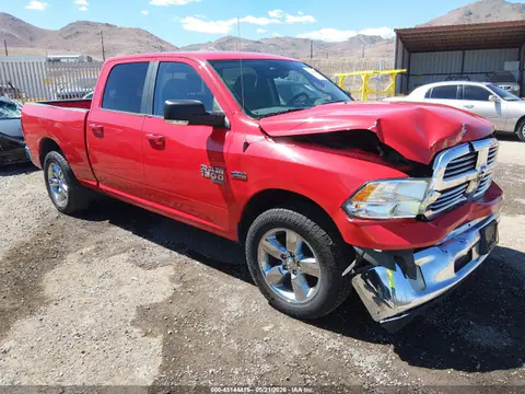 1C6RR7TT6KS684501 — 2019 RAM 1500 Classic Big Horn 4X4 6'4 Box, Передняя часть (Front End), фото до ремонта