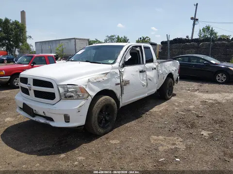 2019 RAM 1500 Classic Express 4x4 6'4 Box VIN 1C6RR7FT8KS551380 фото 2