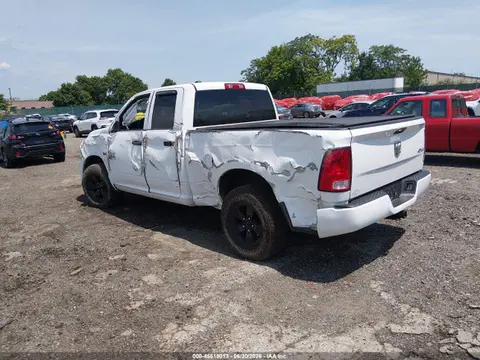 2019 RAM 1500 Classic Express 4x4 6'4 Box VIN 1C6RR7FT8KS551380 фото 3