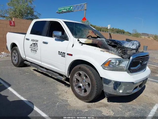 1C6RR6NM4KS722727 — 2019 RAM 1500 Classic Laramie 4X2 5'7 Box, Пожар двигателя (Engine Burn), фото до ремонта