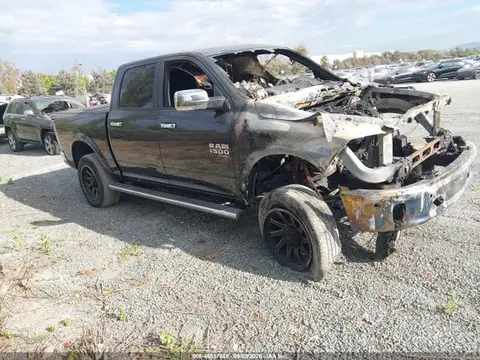 1C6RR6NMXKS707505 — 2019 RAM 1500 Classic Laramie 4X2 5'7 Box, Пожар салона (Interior Burn), фото до ремонта