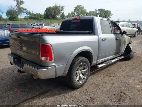 2019 RAM 1500 Classic Laramie 4x4 5'7 Box VIN 1C6RR7NM4KS720448 фото 4