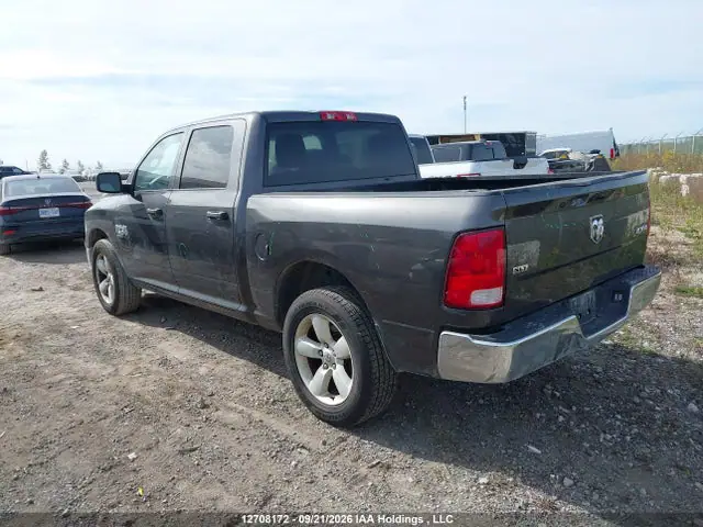 3C6RR7LG6PG678957 — 2023 RAM 1500 Classic SLT, фото 3 с аукциона IAAI 13.10.2026, Задняя часть