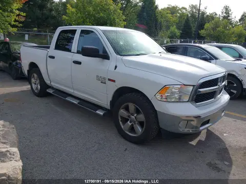 1C6RR7KM2KS719366 — 2019 RAM 1500 Classic ST, Вандализм (Vandalized), фото до ремонта
