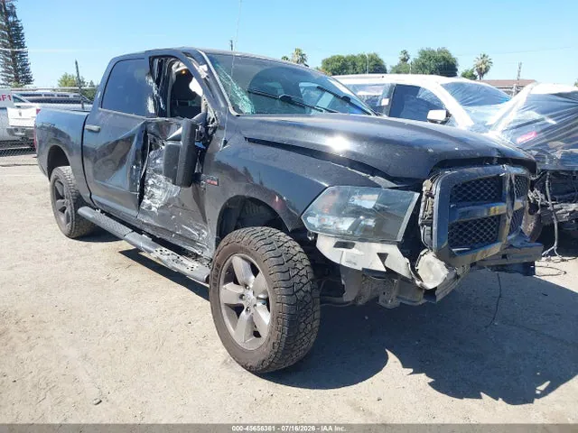 2017 RAM 1500 Express 4x4 5'7 Box VIN 3C6RR7KTXHG574696 фото 1