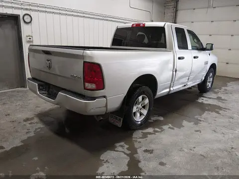 2018 RAM 1500 Express 4x4 6'4 Box VIN 1C6RR7FG2JS209862 фото 4