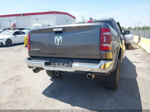 2020 RAM 1500 Laramie 4x2 5'7 Box VIN 1C6RREJT7LN320837 фото 4