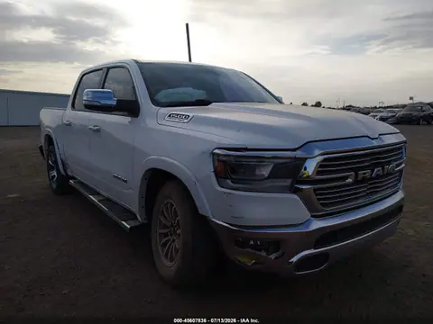 2021 RAM 1500 Laramie 4x4 5'7 Box VIN 1C6SRFJT6MN802983 фото 1