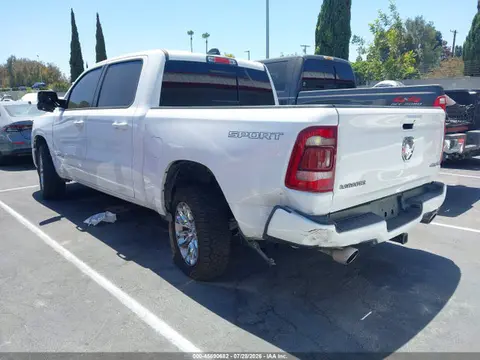 2023 RAM 1500 Laramie 4x4 5'7 Box VIN 1C6SRFJT2PN631234 фото 3