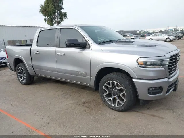 2025 RAM 1500 Laramie 4x4 5'7 Box VIN 1C6SRFJP4SN635930 фото 1