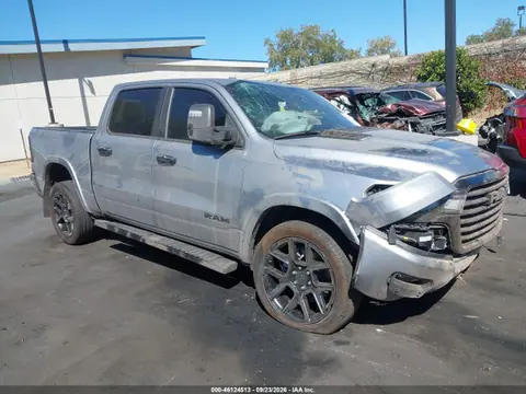 1C6SRFJP1SN709112 — 2025 RAM 1500 Laramie 4X4 5'7 Box, Передняя часть слева (Left Front), фото до ремонта