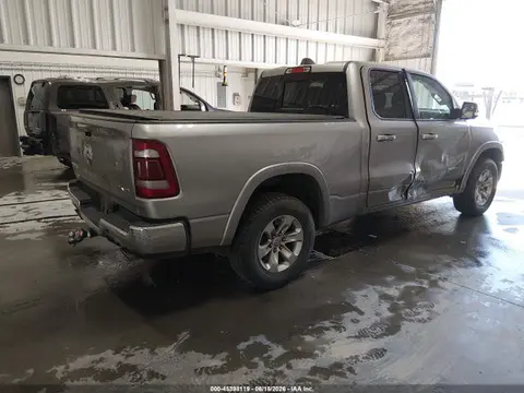 2020 RAM 1500 Laramie 4x4 6'4 Box VIN 1C6SRFDT1LN254448 фото 4