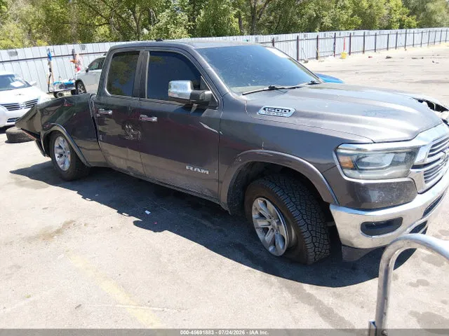 2020 RAM 1500 Laramie 4x4 6'4 Box VIN 1C6SRFDT3LN271137 фото 1