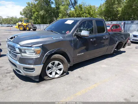 2020 RAM 1500 Laramie 4x4 6'4 Box VIN 1C6SRFDT3LN271137 фото 2