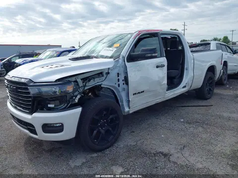 2025 RAM 1500 Laramie 4x4 6'4 Box VIN 1C6SRFRP8SN720287 фото 2