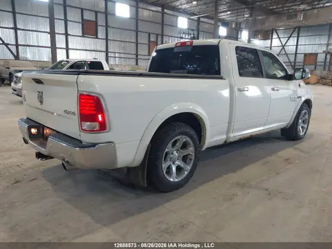 2016 RAM 1500 Laramie VIN 1C6RR7VM6GS218449 фото 4