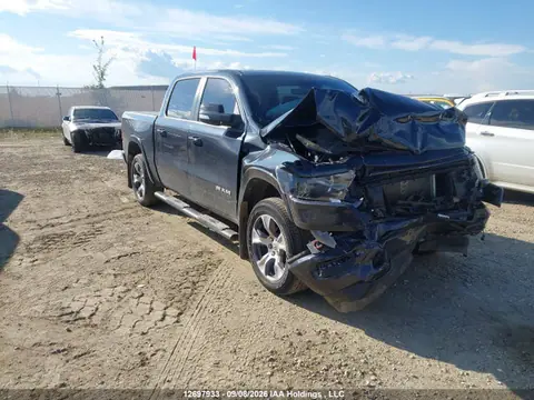 1C6SRFJT7NN107834 — 2022 RAM 1500 Laramie, Передняя часть (Front), фото до ремонта