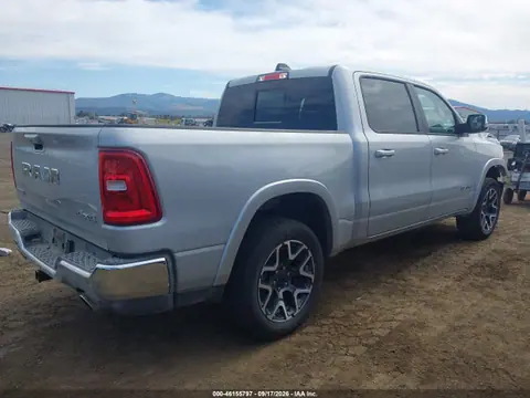 2026 RAM 1500 Laramie VIN 1C6SRFJP4TN369391 фото 4