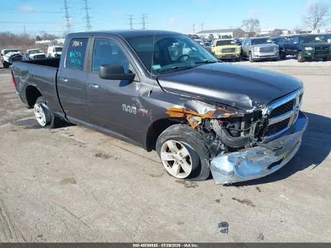 1C6RR6GT2ES256983 — 2014 RAM 1500 SLT, Передняя часть (Front & Rear), фото до ремонта