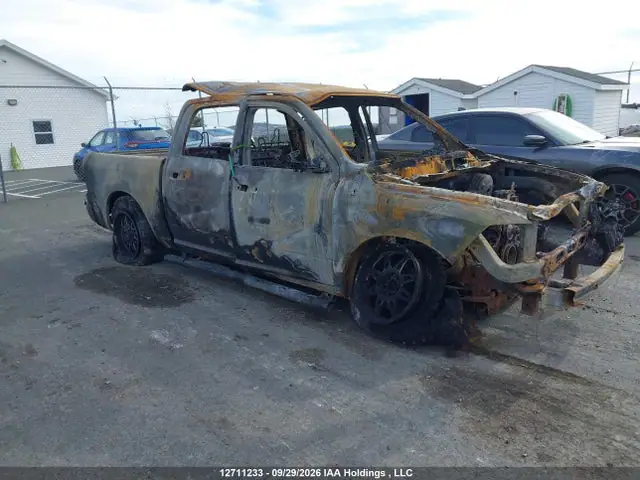 1C6RR7MT5FS509015 — 2015 RAM 1500 Sport, Полный пожар (Total Burn), фото до ремонта