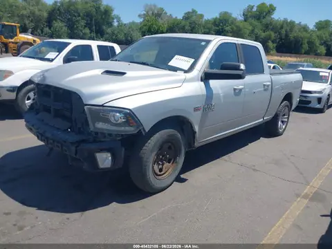 2016 RAM 1500 Sport VIN 1C6RR7UT6GS342133 фото 2