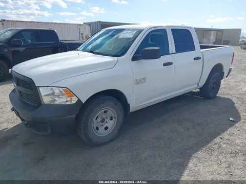 2018 RAM 1500 Tradesman 4x4 5'7 Box VIN 1C6RR7KG3JS300533 фото 2