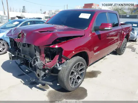 2019 Ram 1500 Laramie 4X4 5'7 Box VIN 1C6SRFJT1KN709298 фото 3
