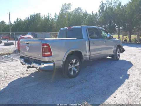 2019 Ram 1500 Laramie 4X4 5'7 Box VIN 1C6SRFJT8KN755825 фото 5