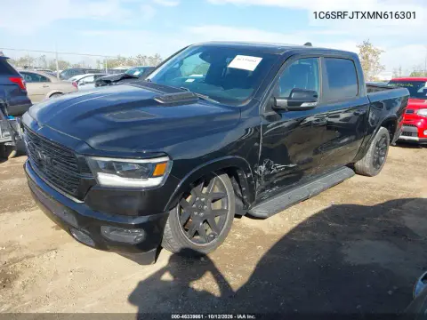 2021 Ram 1500 Laramie 4X4 5'7 Box VIN 1C6SRFJTXMN616301 фото 3