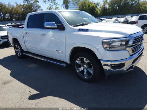 1C6RREJT5NN304249 — 2022 RAM 1500, Repossession, фото до ремонта