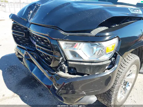 1C6RREMT8NN190825 — 2022 RAM 1500, Передняя часть, фото до ремонта