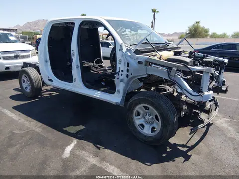 2025 RAM 1500 VIN 1C6RREGG0SN642115 фото 1