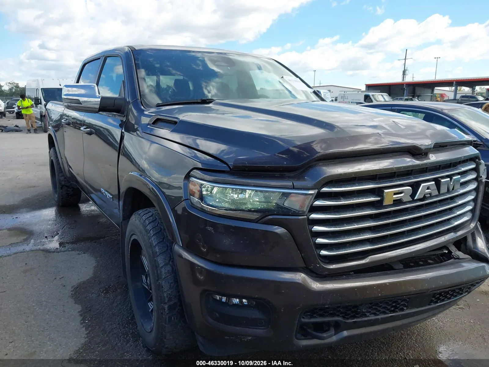 2025 Ram 1500 Laramie 4X4 5'7 Box VIN 1C6SRFJP9SN641853 фото 2
