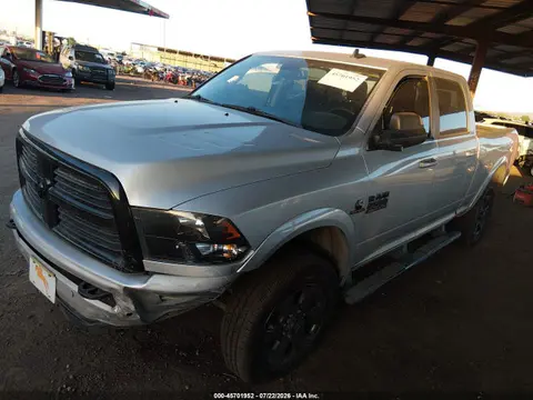 2017 RAM 2500 Big Horn 4x4 6'4 Box VIN 3C6UR5DL7HG740071 фото 2