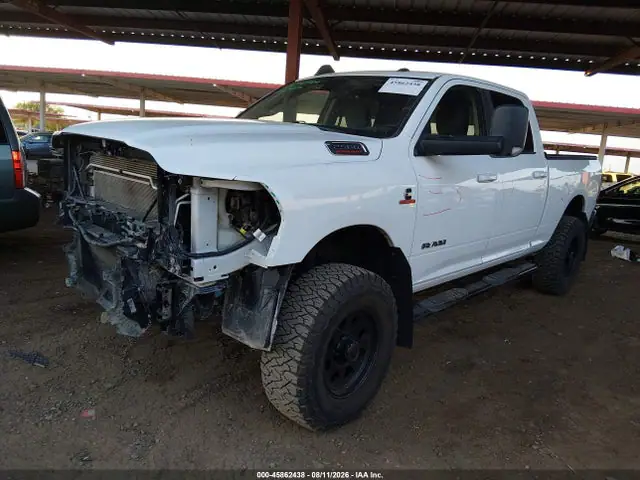 3C6UR5DL6LG139923 — 2020 RAM 2500 Big Horn 4X4 6'4 Box, фото 2 с аукциона IAAI 13.10.2026, Передняя часть