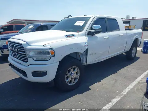 2019 RAM 2500 Laramie 4x4 6'4 Box VIN 3C6UR5NL2KG654978 фото 2