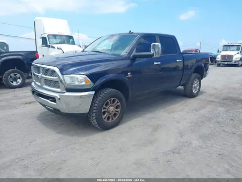 2015 RAM 2500 Laramie VIN 3C6UR5FL4FG566194 фото 2
