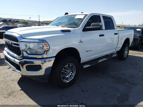 2020 RAM 2500 Tradesman 4x4 6'4 Box VIN 3C6UR5CL6LG125425 фото 2