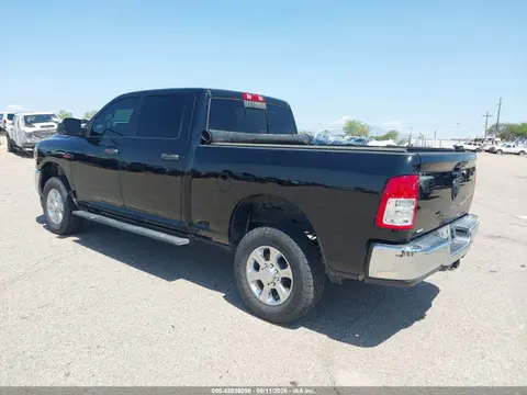 2022 RAM 2500 Tradesman 4x4 6'4 Box VIN 3C6UR5CL0NG350409 фото 3